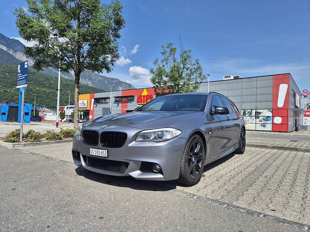 Automobili: BMW 535i Touring F11 Pack-M – Usato da collombey venduto da jack1303