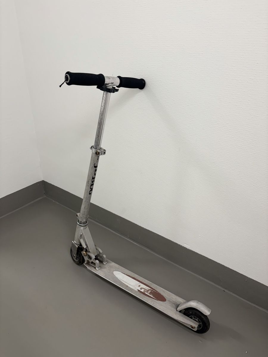 Kickboard: Vintage Citybug Kinder-/Jugend-Tretroller – Silber – Usato da Aeugst am Albis venduto da Pedisan 1