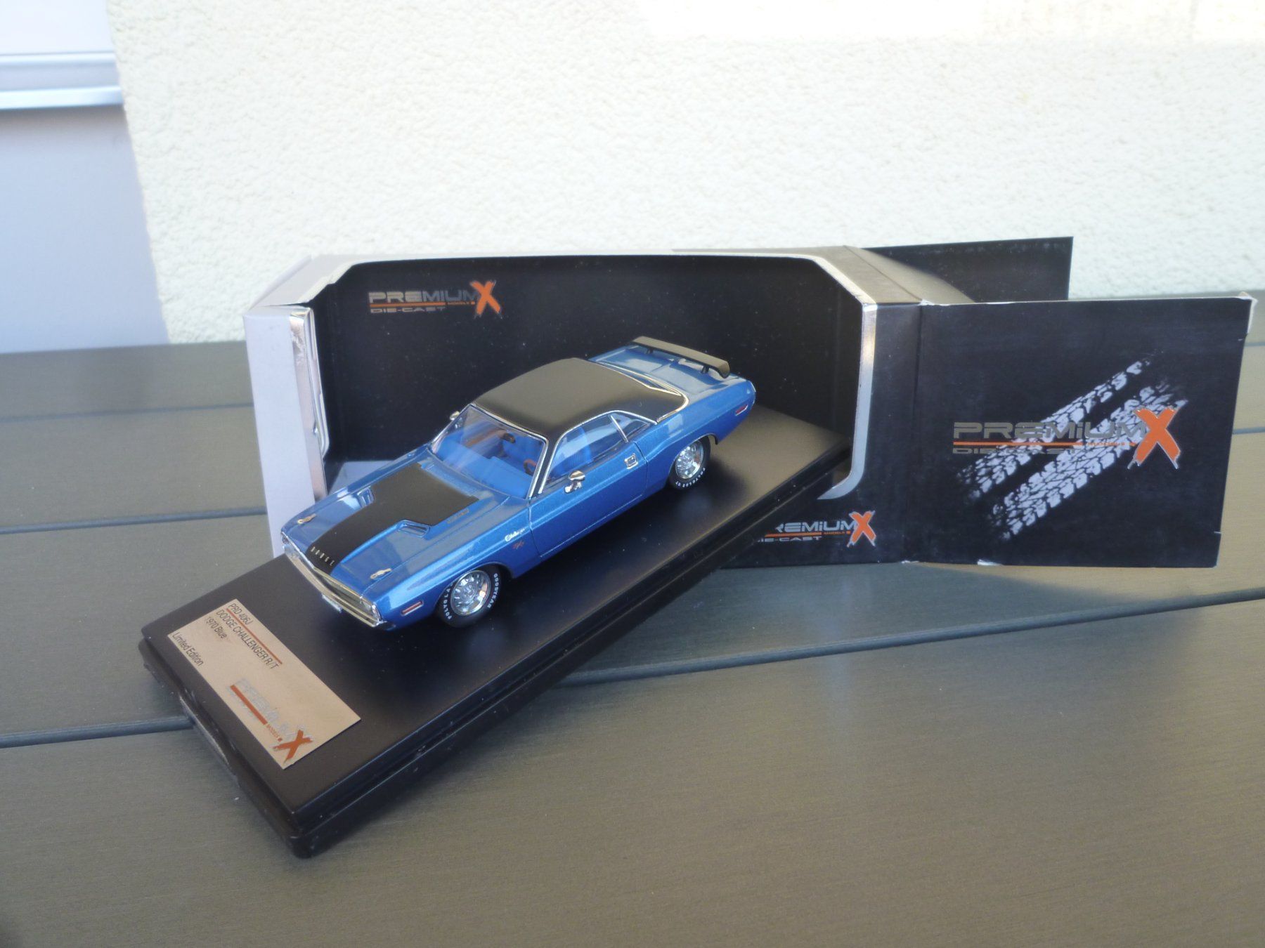Modellini d'auto: Dodge Challenger R/T (1970) – Nuovo e nell'imballaggio originale da Flawil venduto da Imperiosud