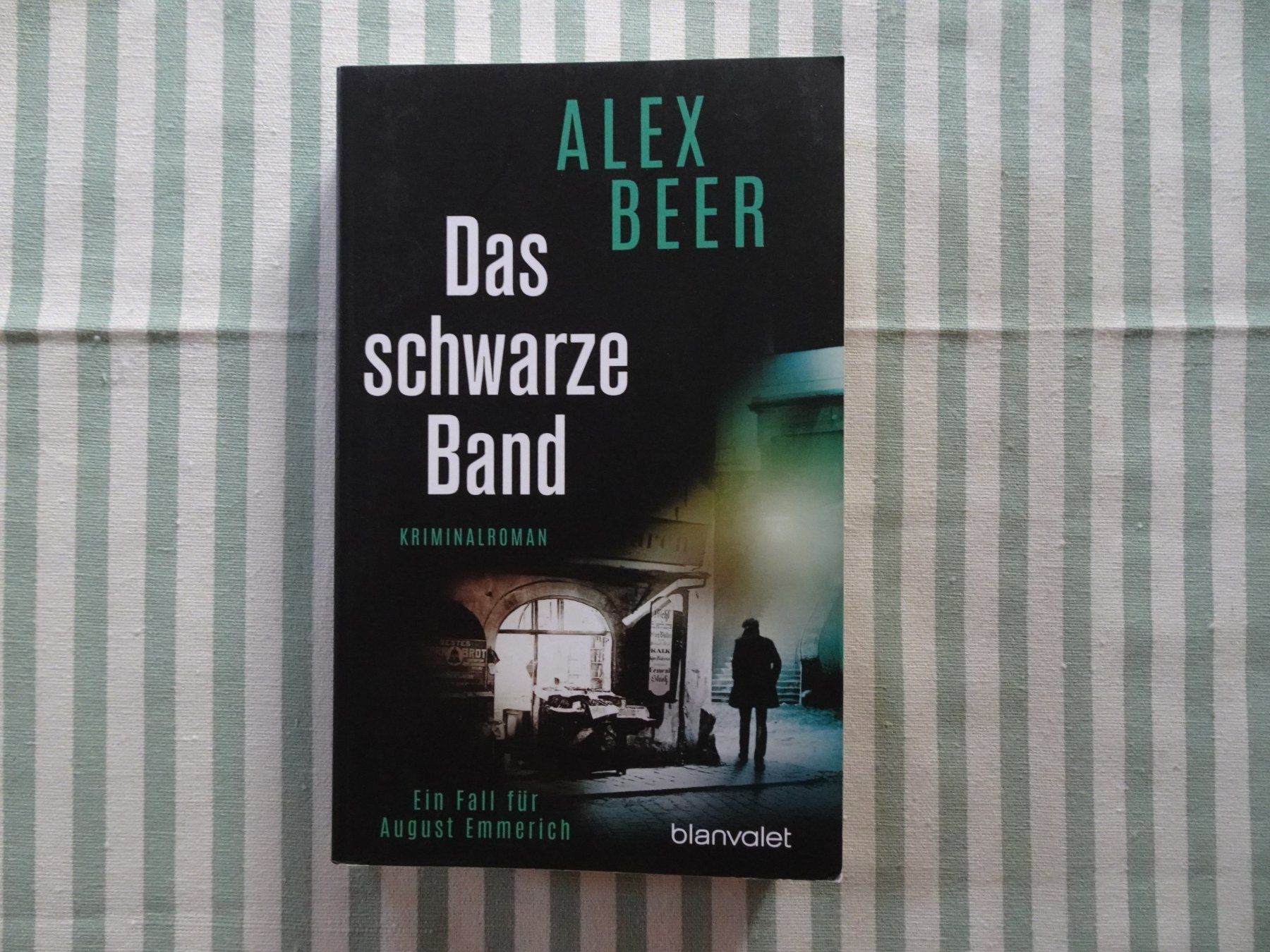 Libri: Alex Beer - Das schwarze Band - Fall August Emmerich - B210 – Usato da Küssnacht am Rigi venduto da Bookslove-Divers