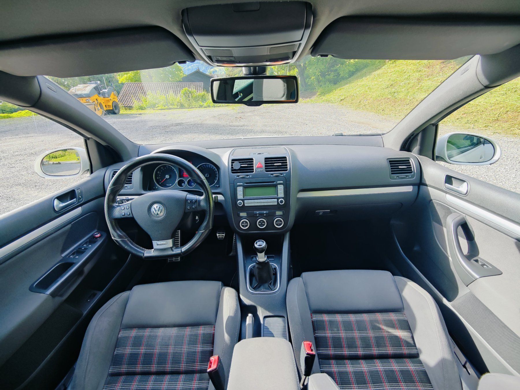 VW Autos: Volkswagen Golf 5 GTI – D'occasion à Gersau par 4gabriel 5