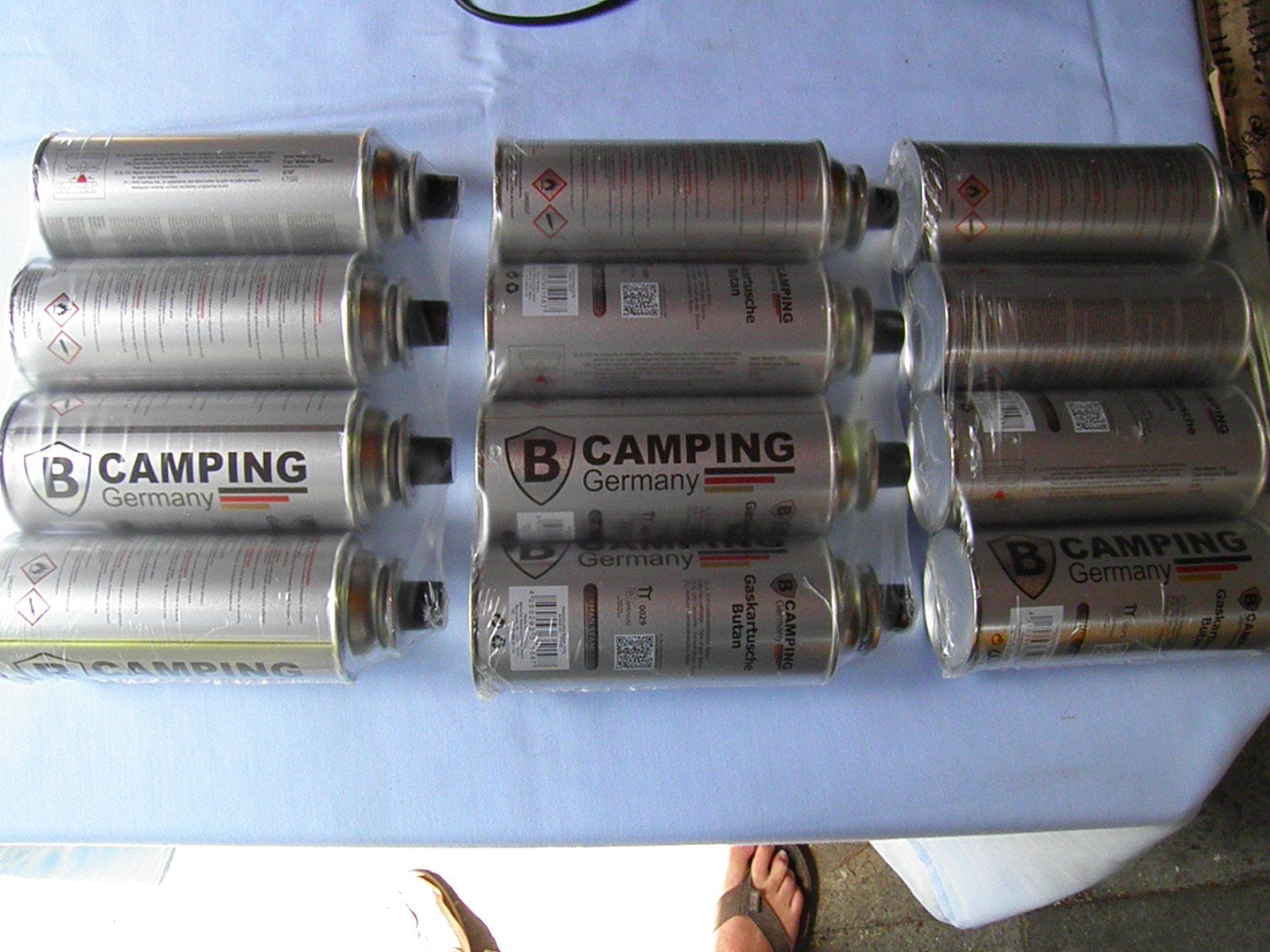 Apparecchiature e tecnologia a gas: 12 B-Camping Gaskartuschen / Ventilkartuschen – Nuovo e nell'imballaggio originale da Triesen FL venduto da Trigon