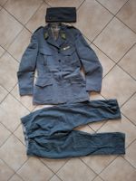 Schweizer Armee Militär Uniform mit Mutz 