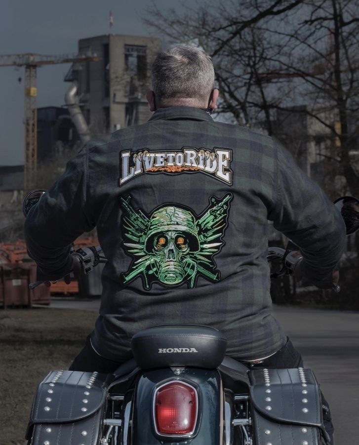 Camicie: Motorradhemd Course Thunder mit Patches – Usato da Rupperswil venduto da pimpjuice