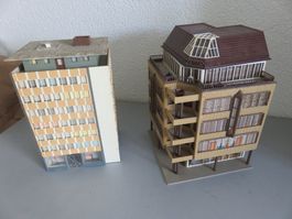 Zwei Häuser für Modelleisenbahnanlage