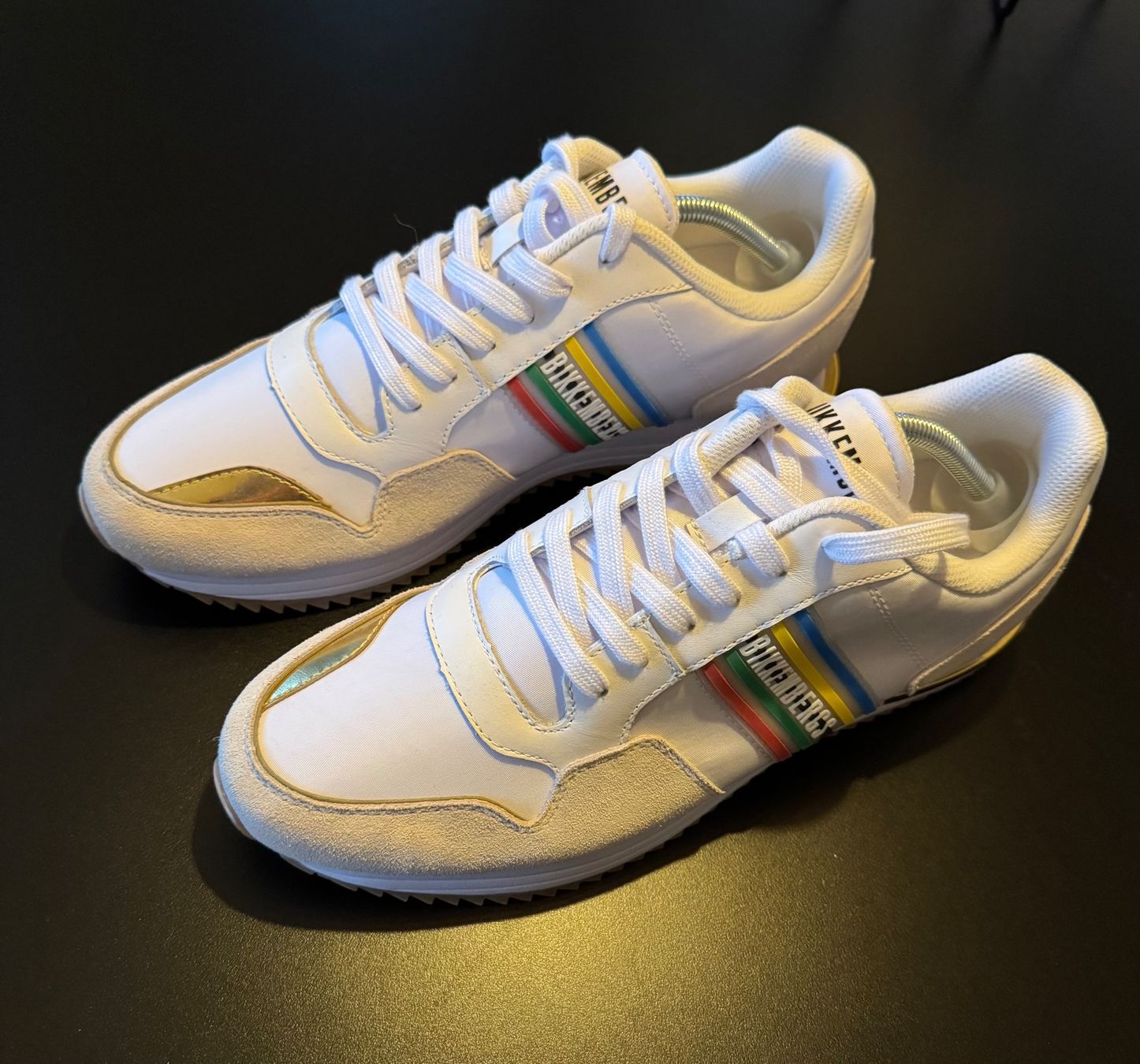Bikkembergs Scarpe da uomo: BIKKEMBERGS Luxus-Sneaker, weiss, Grösse 44 – Nuovo e nell'imballaggio originale da Zürich venduto da Alpnach_ 1