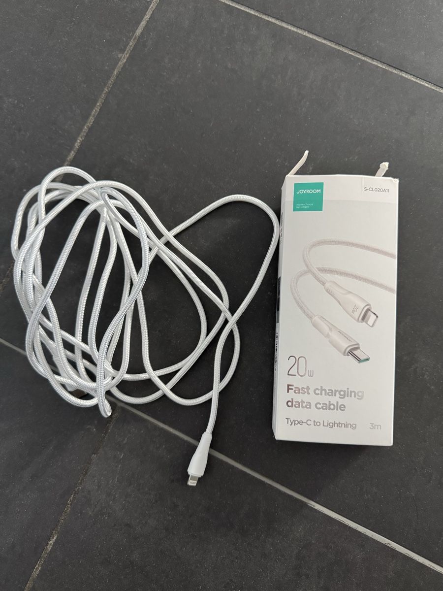 Cavi: Fast wcharging / data cable – Nuovo (secondo la descrizione) da Aarau Rohr venduto da mic_d6nr