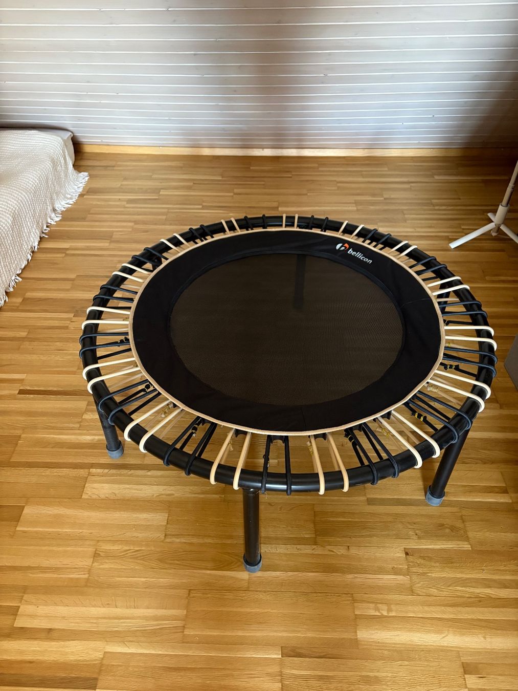 Bellicon Trampolini: Trampolin Bellicon mit klappbaren Beinen – Usato da Solothurn venduto da See203