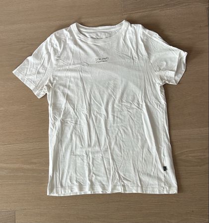 Scalpers Graphic T-Shirt