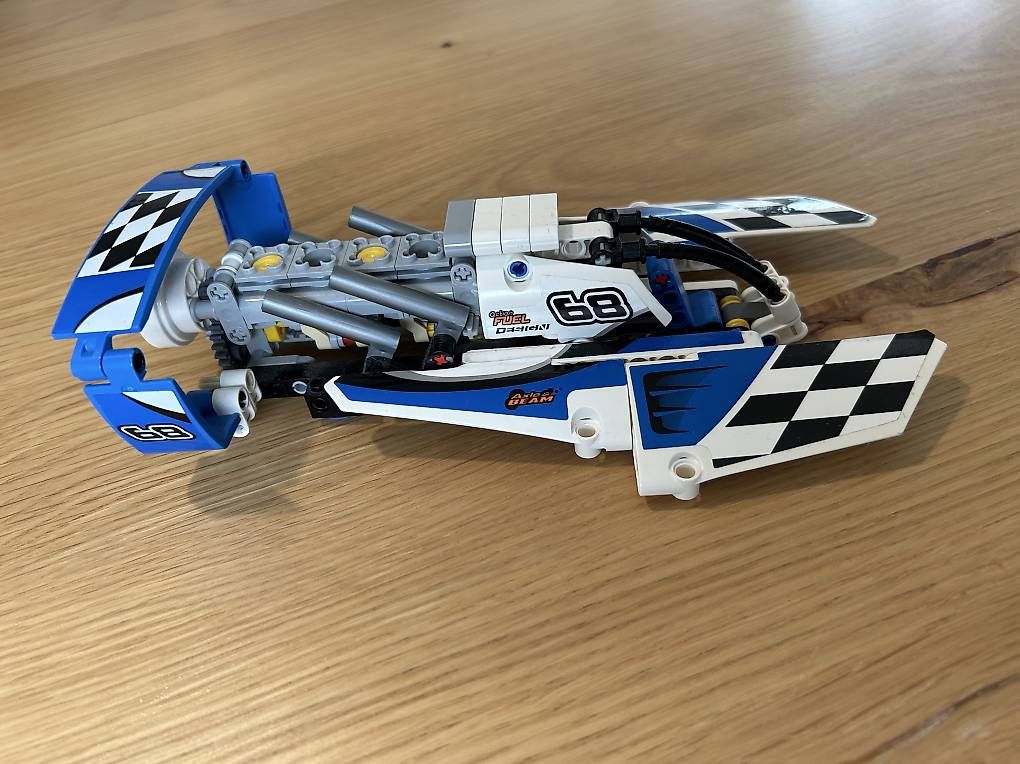 Baukästen: LEGO Technic Renngleitboot 42045 – Gebraucht aus Buttisholz von sozifrosch 1