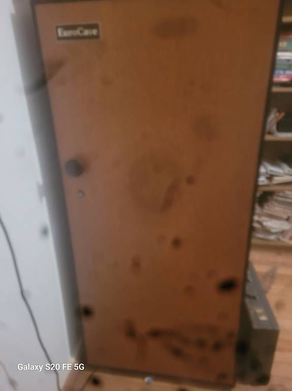 Kühlschrank: Weinklimaschrank für 60 Flaschen – Gebraucht aus Zürich von ric_vc8z 2