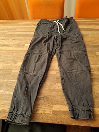 Jungen Hose Grösse 152 zu verkaufen. Farbe dunkelgrau