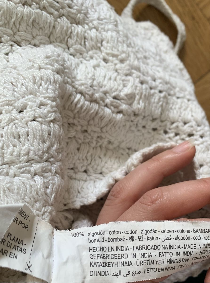 Bershka Top: Crop top crochet blanc Bershka – Usato da Genève venduto da rez_c6c6 2