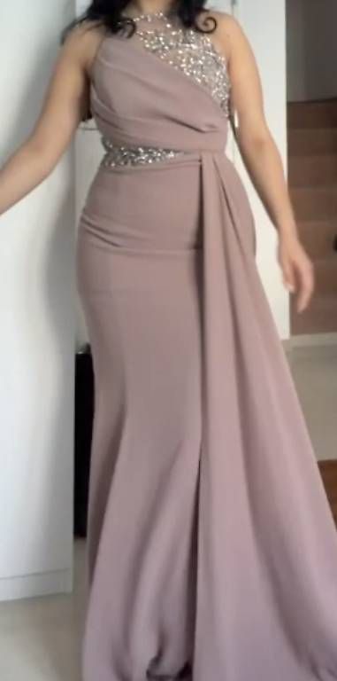 Vestiti: Abendkleid Taupe 38 – Usato da Turbenthal venduto da sar_8kx9
