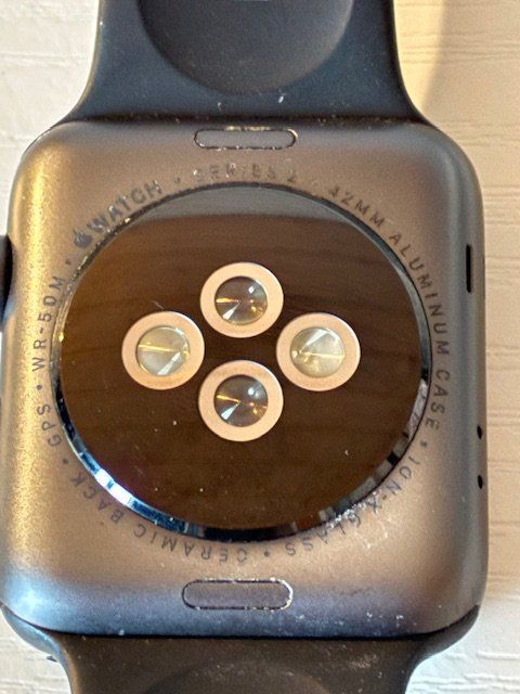 Apple Smartwatch: Apple Watch Series 2 – Gebraucht aus Duggingen von chs_tfd7 1