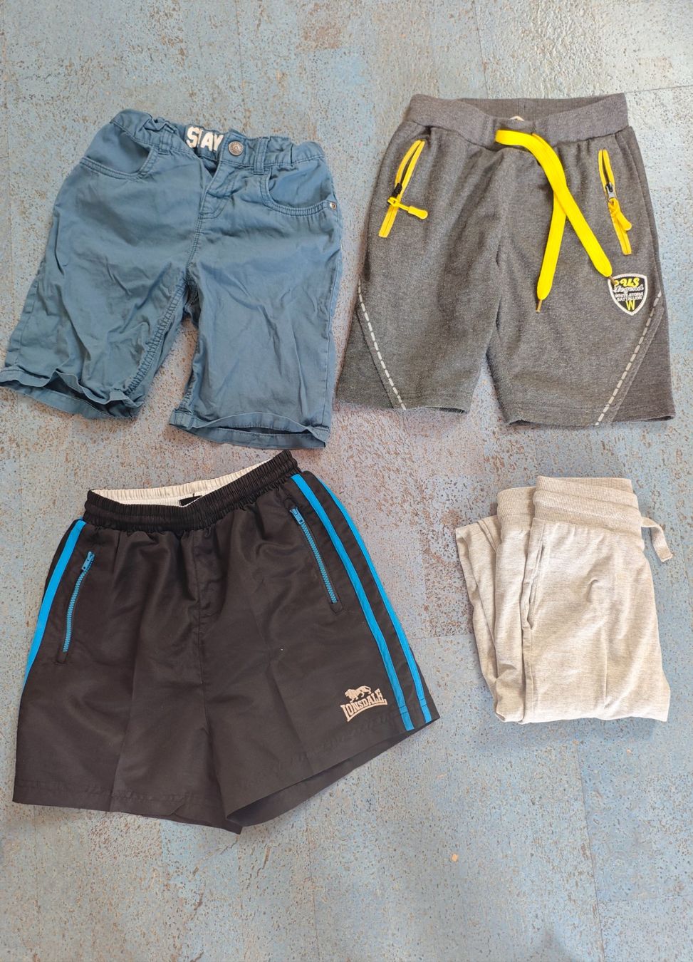 Lotti & Set di vestiti: Kleiderpaket Sommer Gr. 128 – Usato da Langnau i. E. venduto da isa.buechler 1