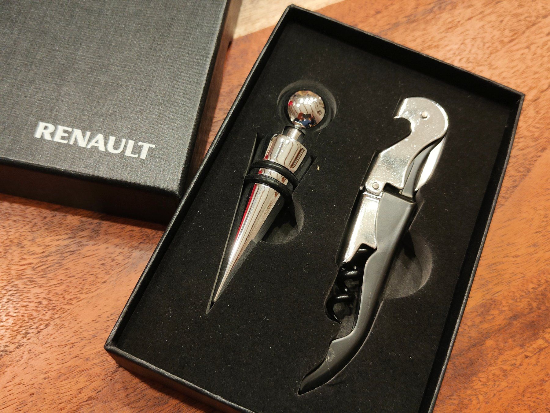 Apribottiglie & Tappi per chiusura: Flaschenöffner Renault – Nuovo e nell'imballaggio originale da Beringen venduto da Monorider