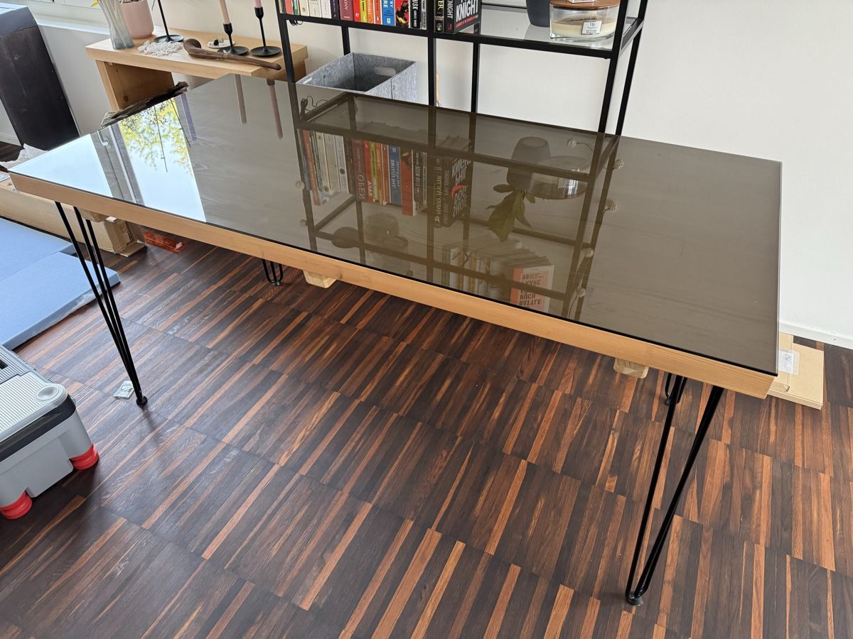 Tavoli: Esstisch Massivholz mit Glasplatte – Usato da Zürich venduto da ans_299