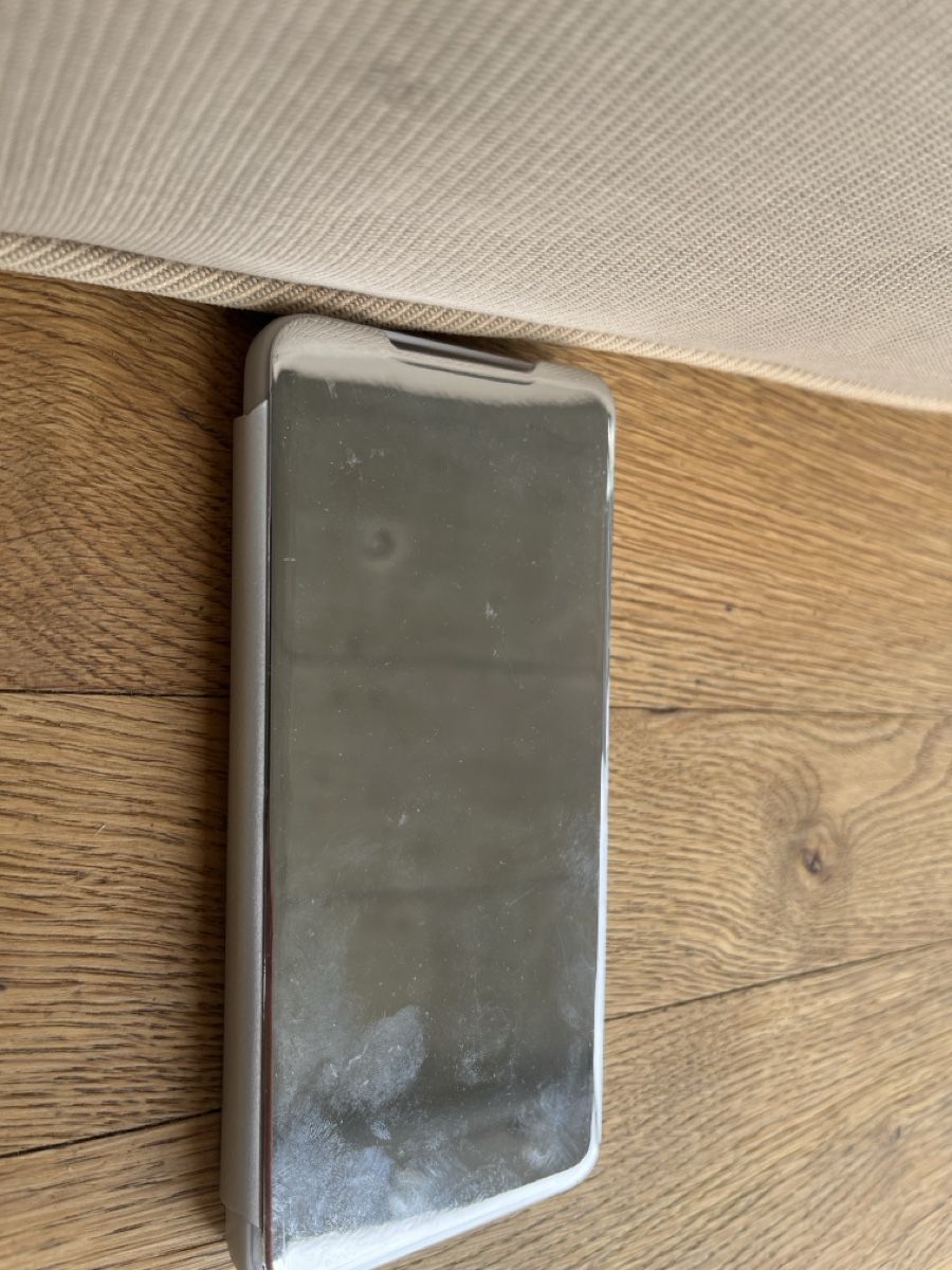 Samsung Cover & Protezioni schermo: Handyhülle Samsung Galaxy S 20 – Usato da Zumikon venduto da rob_f8lp 1