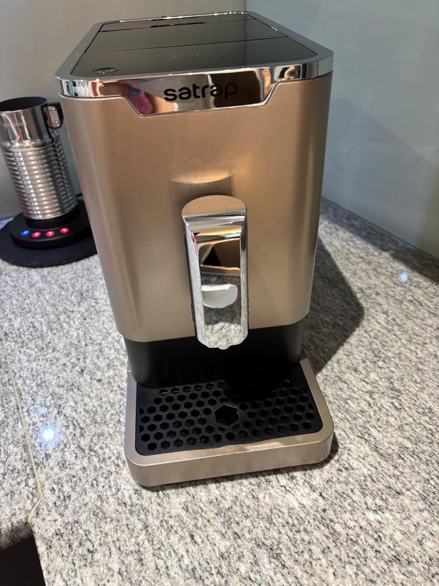 Macchine per caffè & Macchine per espresso: satrap Kaffeevollautomat Milano automatico gebraucht – Nuovo (secondo la descrizione) da Eglisau venduto da de_Lomia 1