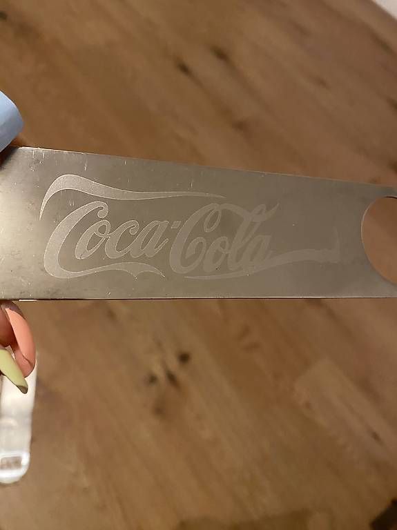 Altro in Stoviglie & Bicchieri: Coke Flaschenöffener – Usato da Fällanden venduto da Sgubidooo 1