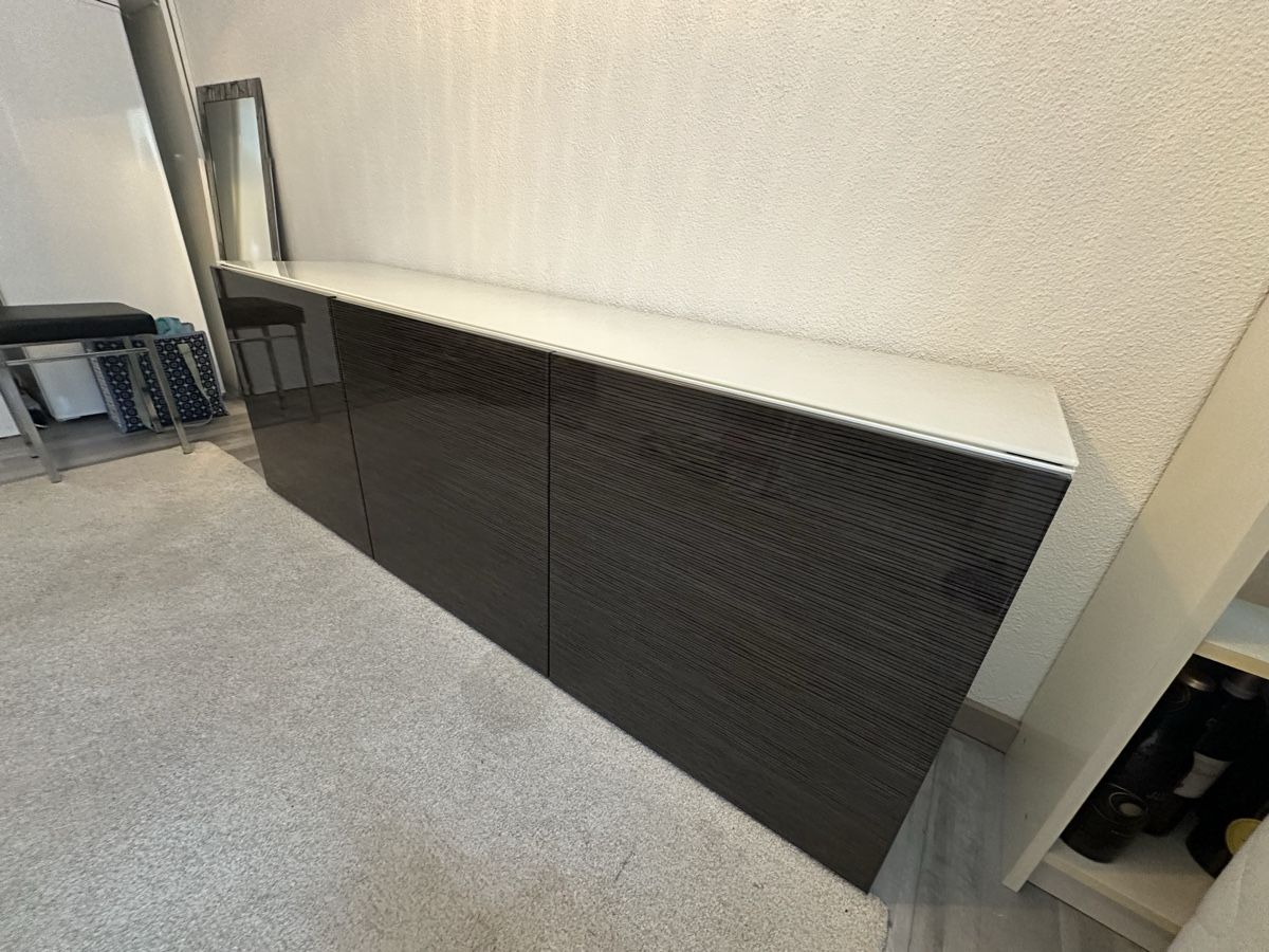 Ikea Mobili TV: Fernsehmöble – Usato da kägiswil venduto da Pedro85