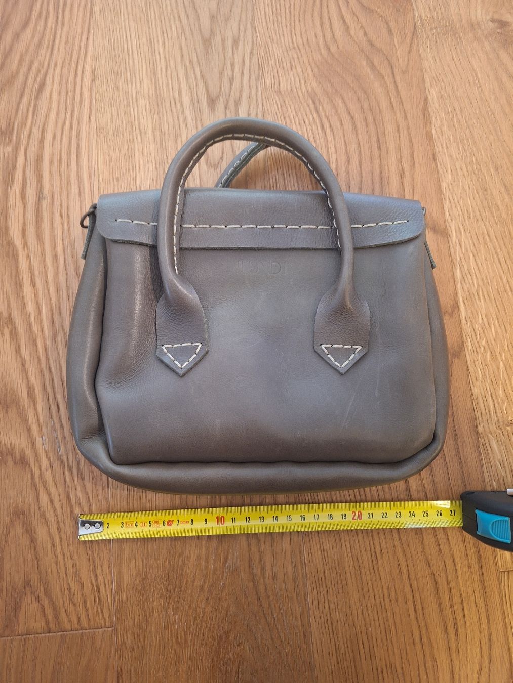 Taschen für Damen: Grau-khaki Handtasche aus Leder – Neu (gemäss Beschreibung) aus Thalwil von ivi010 3