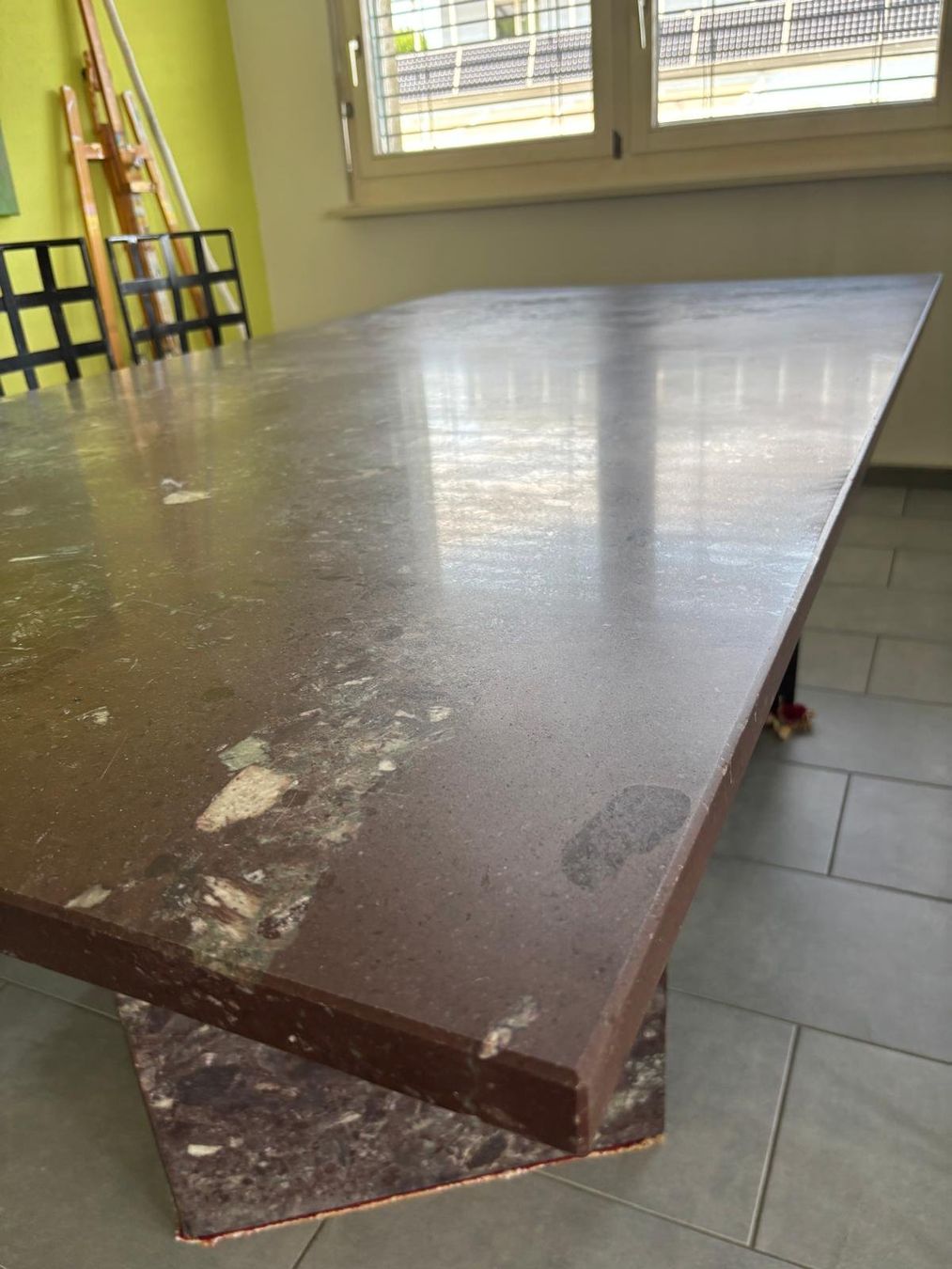 Tavoli: Massiver Steintisch – Usato da Rickenbach LU venduto da nordmann82. 4
