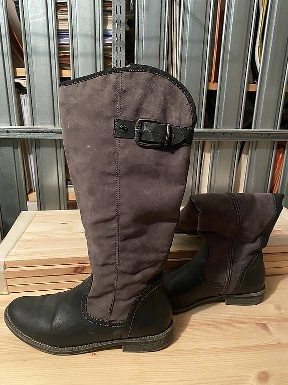 Scarpe da donna: Stiefel s'Oliver – Usato da Teufen AR venduto da kimibimibamiboom
