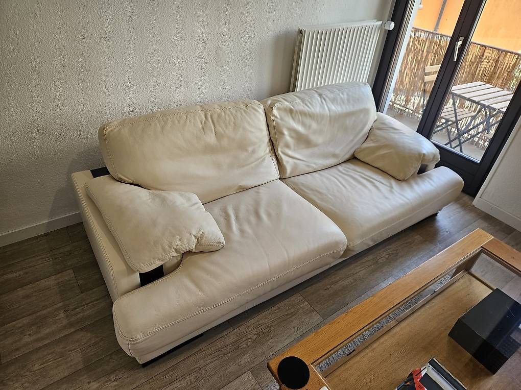 Sofas: Set canape / fauteuils designer cuir blanc – D'occasion à Montreux par tur_sx8b 4