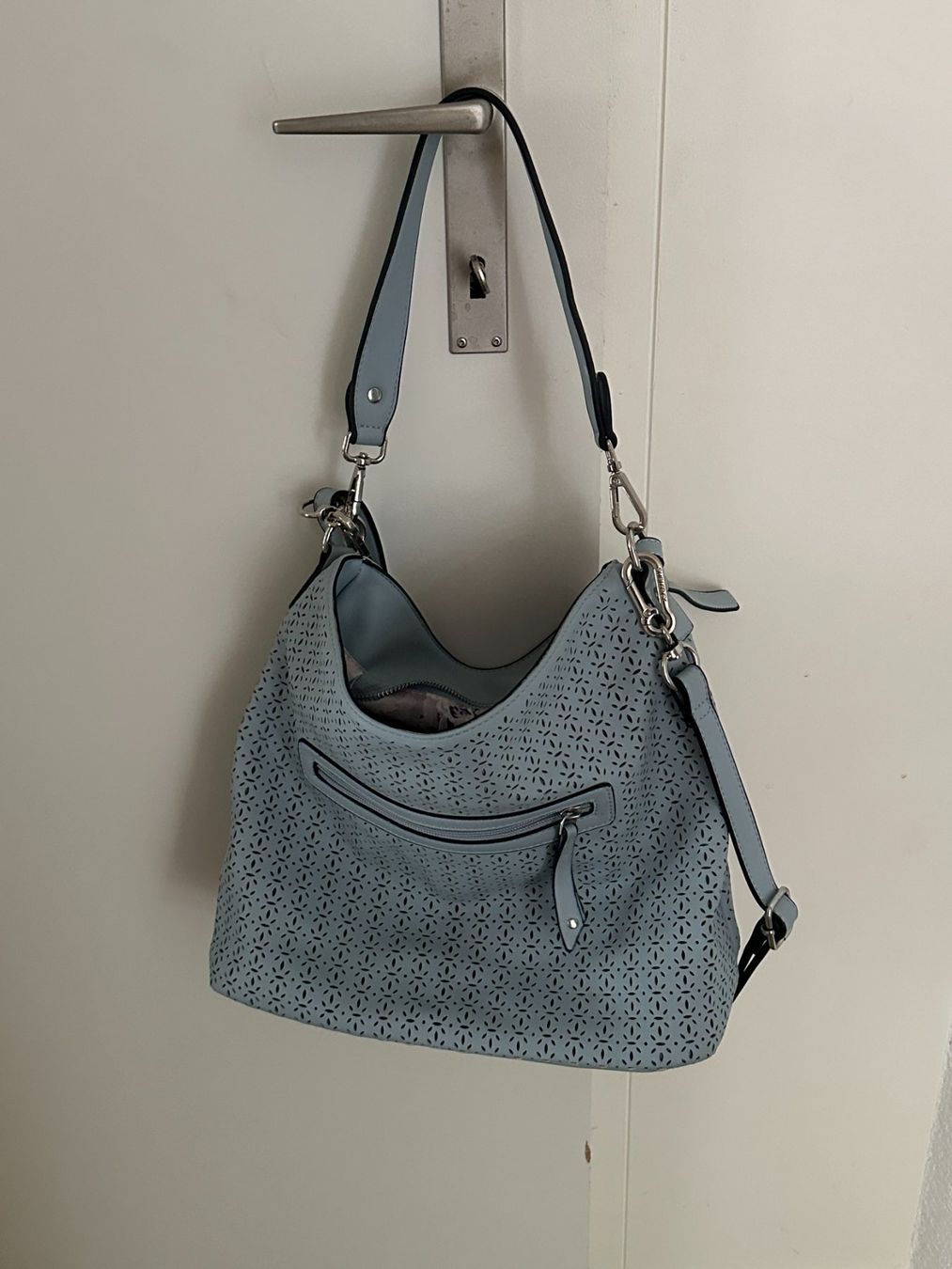 Taschen für Damen: Handtasche hellblau, gebraucht, fast wie neu – Gebraucht aus Gelterkinden von Grija 1