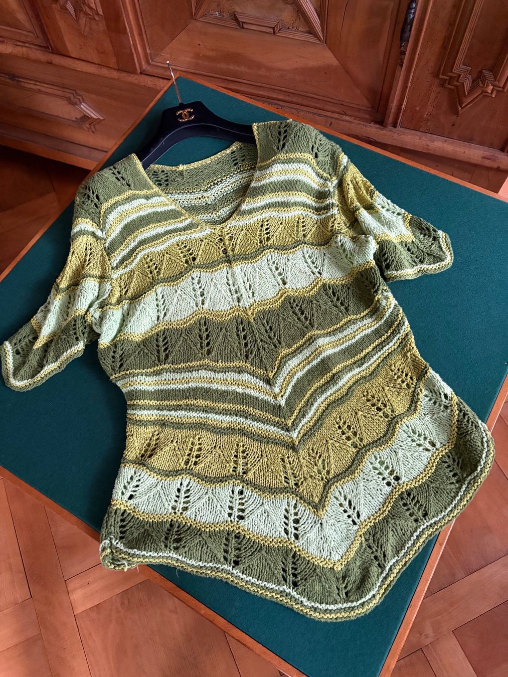 Tuniche: HANDMADE Strick-Tunika  Größe M  /38-40DE/ – Usato da Interlaken venduto da Bona55 9