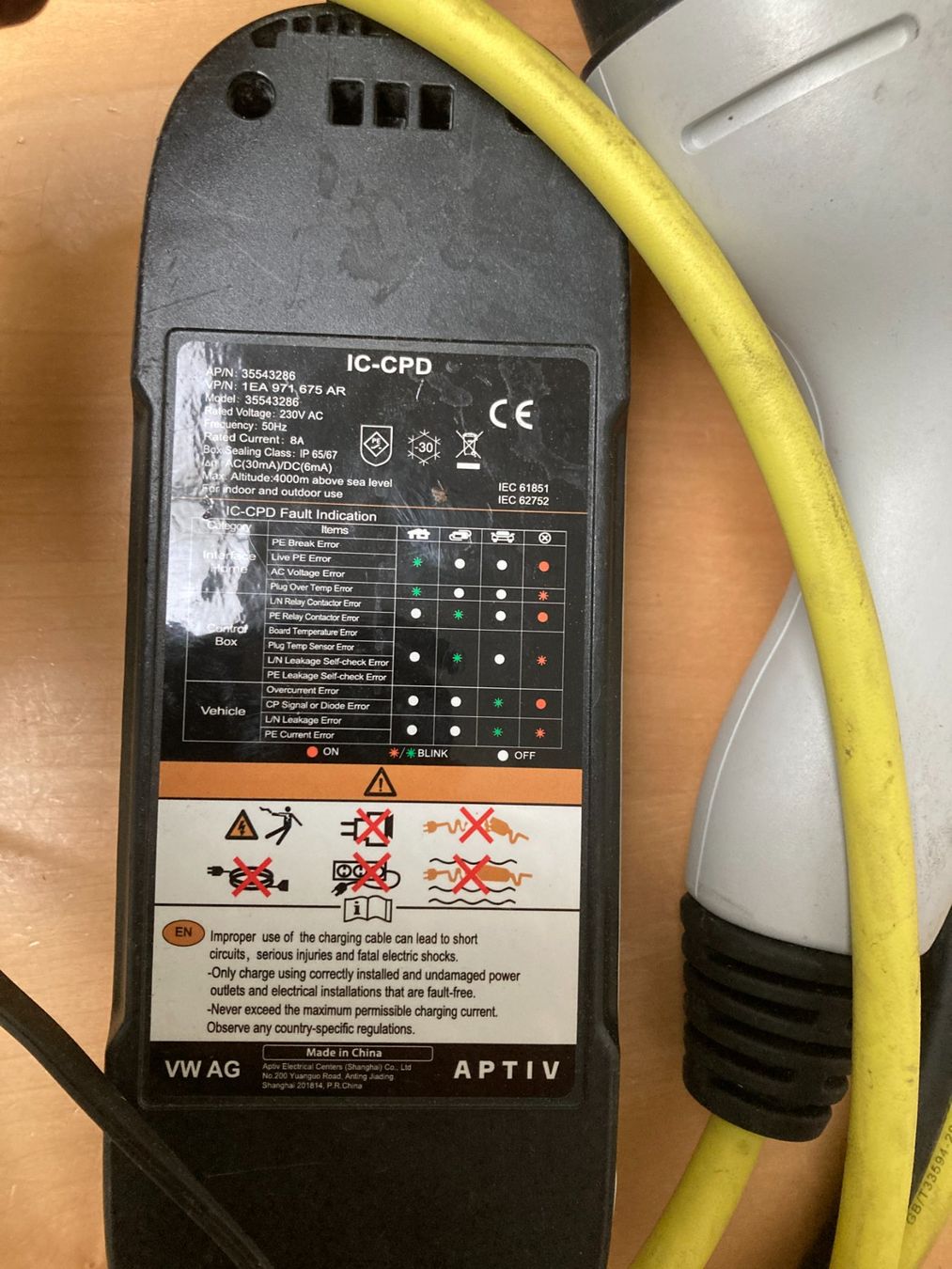 Mennekes Câbles: Ladekabel für Elektroauto - Type 2 – D'occasion à Cham par WB2223 1