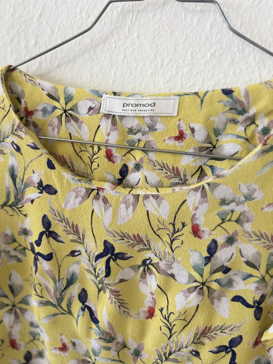 Promod Top: Top jaune à fleurs Promod, T. S – Usato da Carouge GE venduto da Emilynette 2