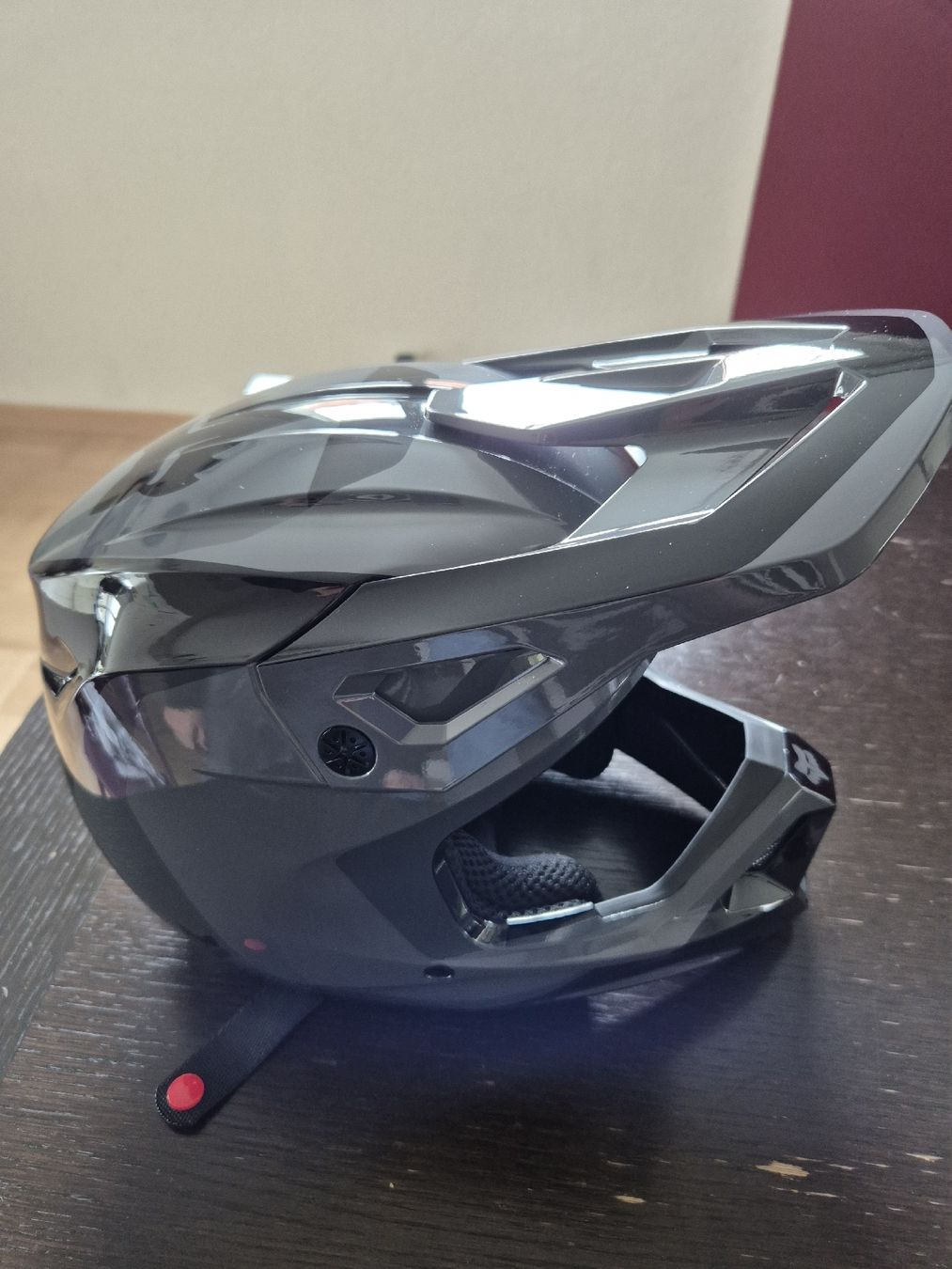 Fox Caschi & visiere: Fox V1 Helm – Nuovo e nell'imballaggio originale da Galgenen venduto da annabelle80