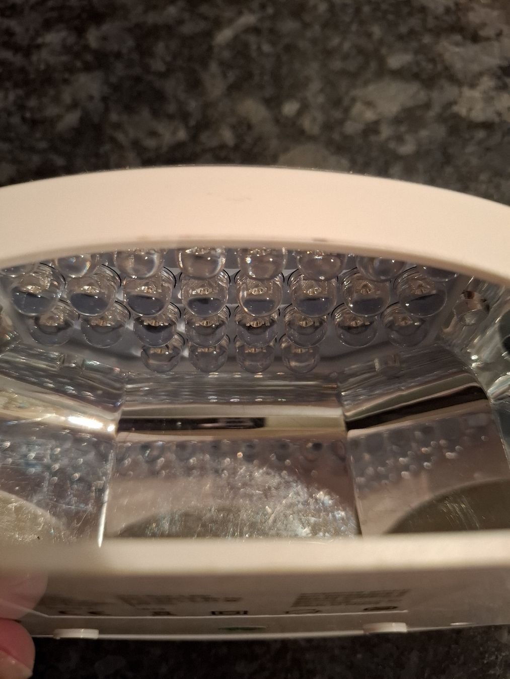 Lampade: Lampe UV LED pour ongles Essence – Usato da Neuchâtel venduto da FloKo88 4