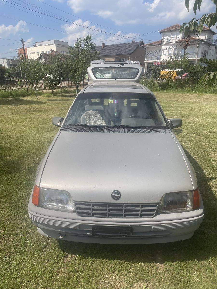 Opel Automobili: Opel Kadet 1.5 mfk 2022 – Usato da Nürensdorf venduto da maqopaqo 1