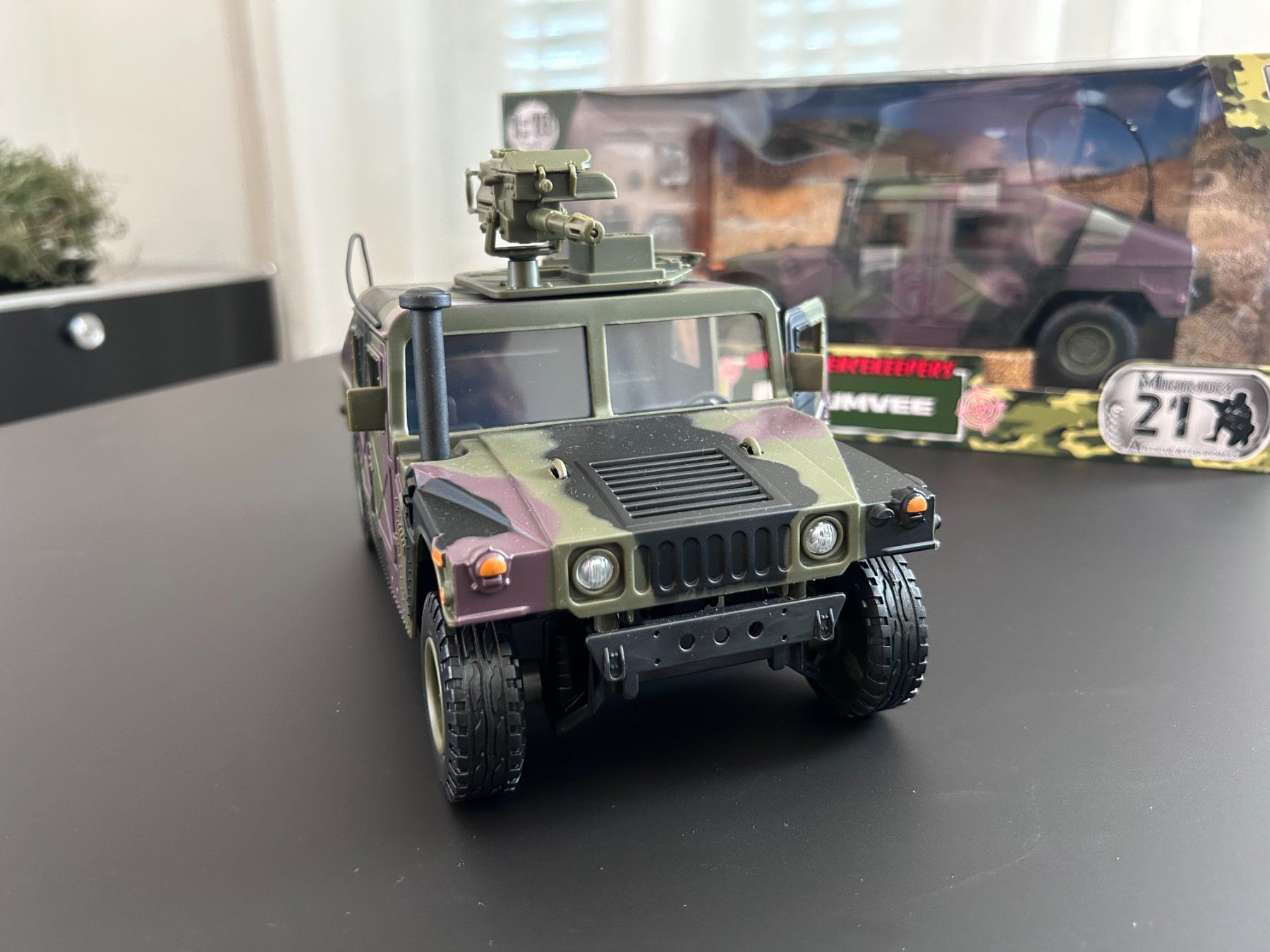 Spielzeuge: WORLD PEACEKEEPERS Humvee - OVP – Neu und originalverpackt aus Bern von nfaerber 1