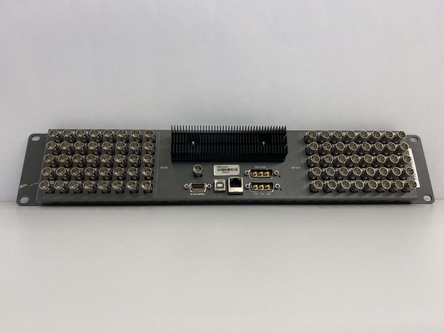 Blackmagic Console di mixaggio: Videohub Blackmagic Design 40x40 – Usato da Steffisburg venduto da huci3600