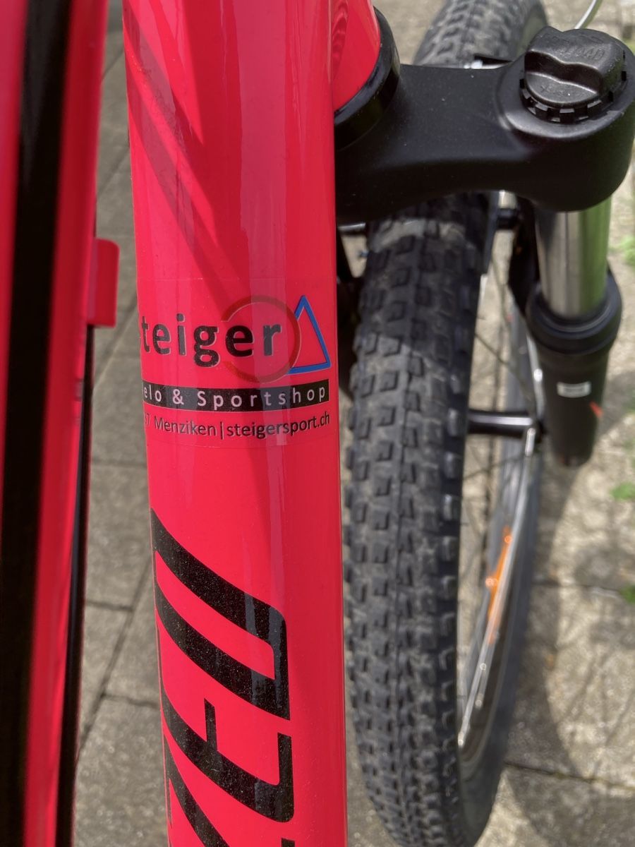 Specialized Vélos: Kindervelo 24 zoll pink/black – D'occasion à Beinwil am See par Matzeboy 5