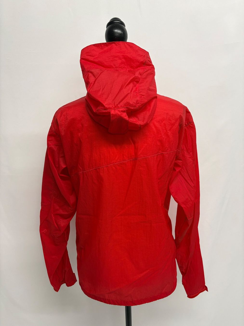 Peak Performance Jacken: Peak Performance Windbreaker, Rot Gr. M Jacke Kapuze – Neu (gemäss Beschreibung) aus Regensdorf von secondchancefashion 3