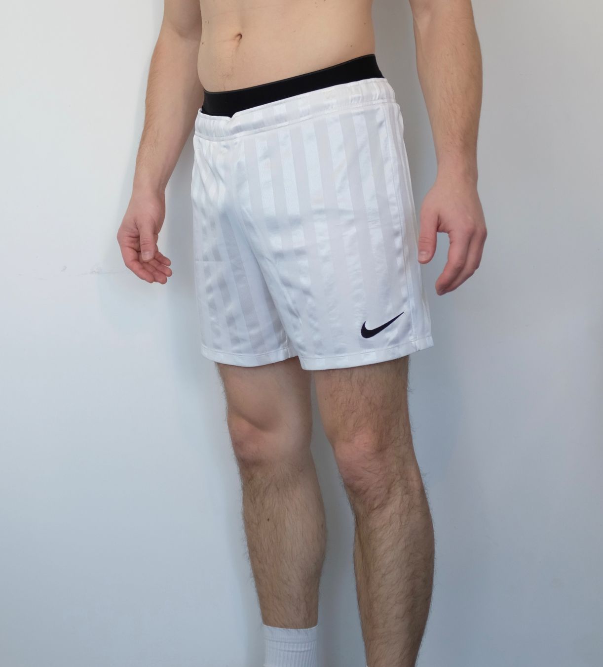 Nike Pantaloni: Nike Shorts Weiss Gr. M – Usato da Uetikon am See venduto da Arthur.s