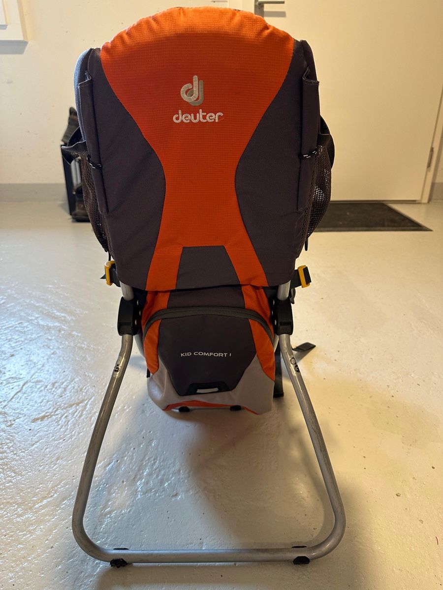 Deuter Sacs à dos: Deuter Tragerucksack – D'occasion à Altendorf par Michi89 1