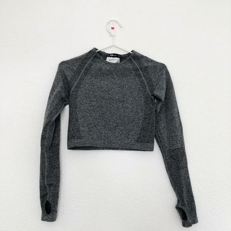 Sport Crop Top Grau, Gr. S, Daumenlöcher