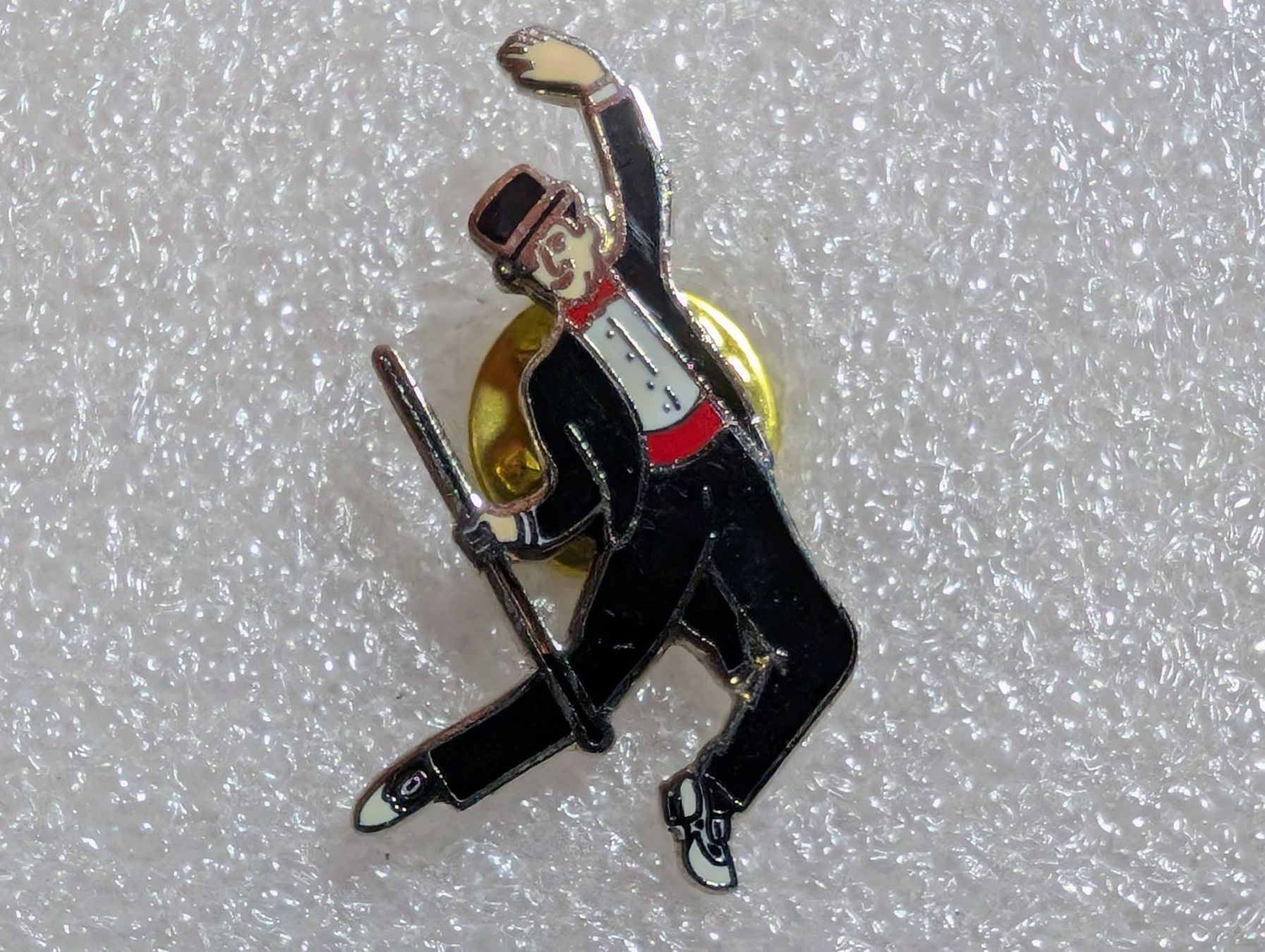 Placchette & Badge: Ansteckpin 255: Tänzer – Usato da Oppligen venduto da Pin-Fall-Shop