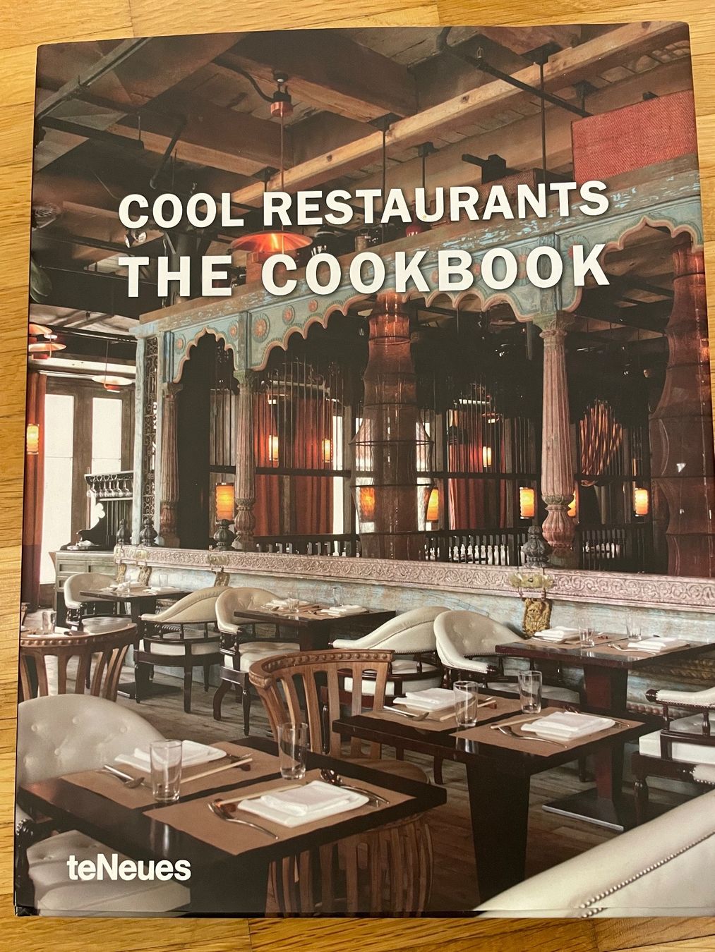Libri: Kochbuch "Cool Restaurants" – Nuovo (secondo la descrizione) da Thalwil venduto da sheepowl