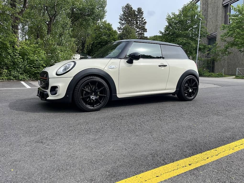 Automobili: MINI Cooper S  JCW Paket  – Usato da Adliswil venduto da Css327 1