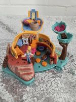 Polly Pocket 💘 🦝 Pocahontas Powhatan Home 1995 mit Figur