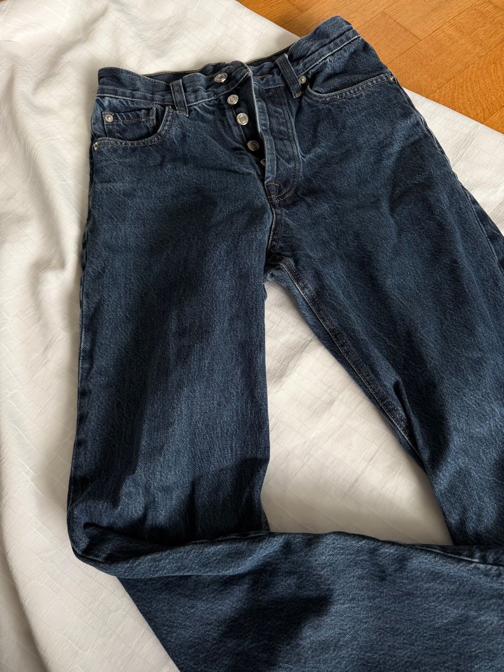 Jeans: Dunkelblaue Massimo Dutti Jeans – D'occasion à Sargans par lil_s2h8