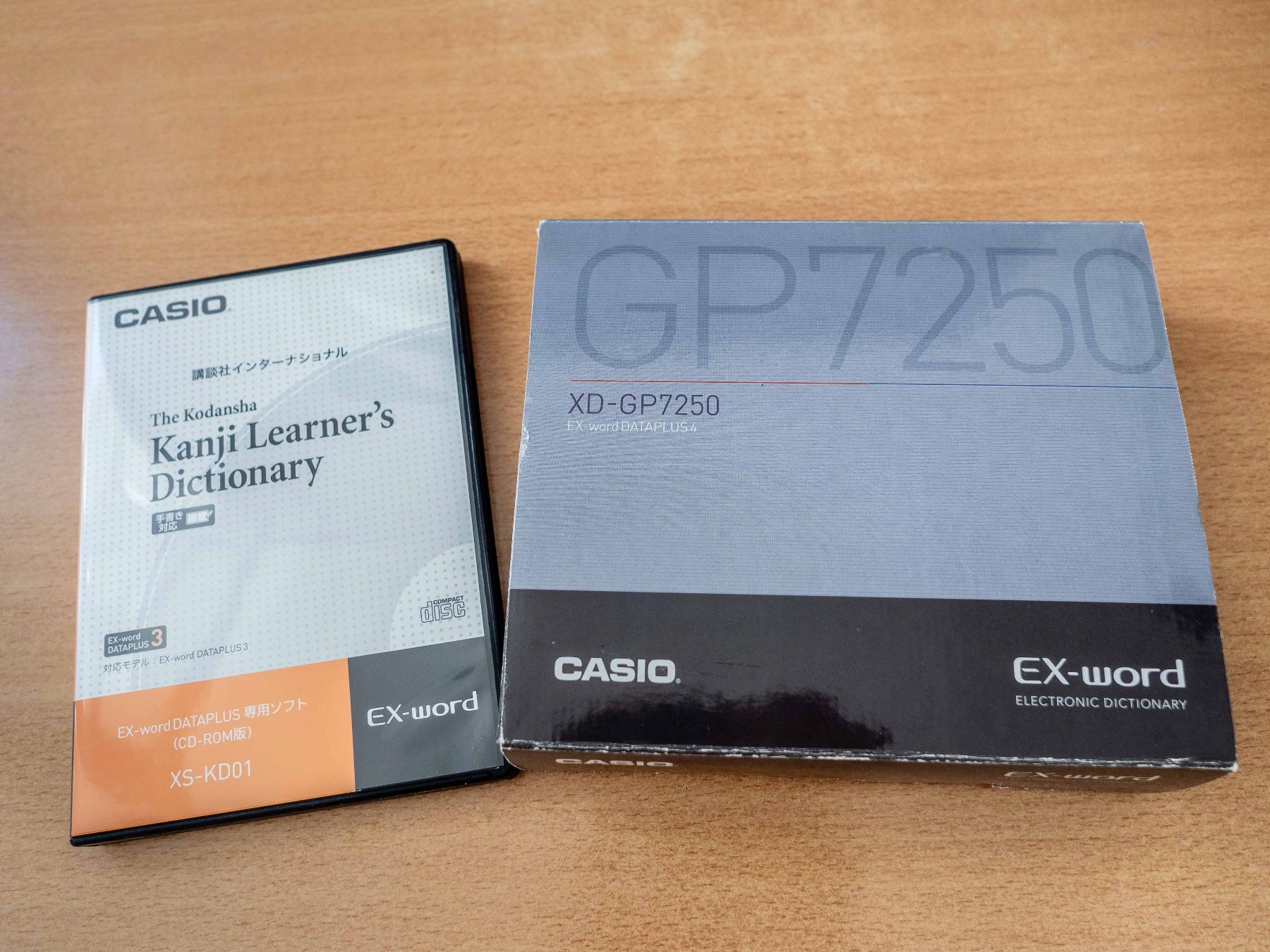 Casio Palmari: Casio EX-Word Dataplus 4 XD-GP7250 – Usato da Bevaix venduto da Phil1ppe 1